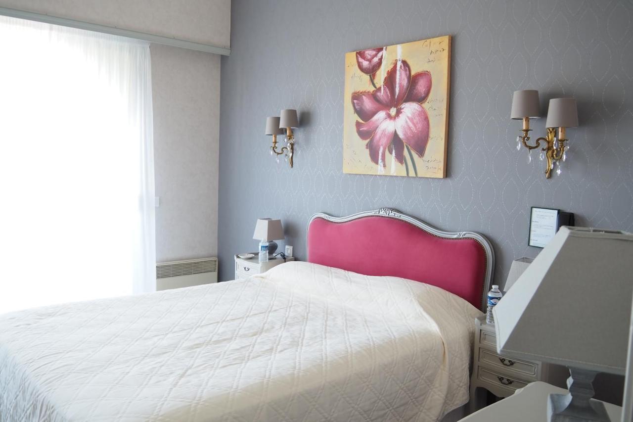 Hotel Primavera แซ็งต์-ปาเลส์-ซูร์-แมร์ ภายนอก รูปภาพ