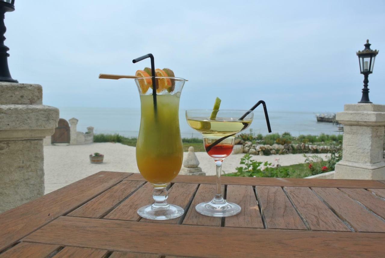 Hotel Primavera แซ็งต์-ปาเลส์-ซูร์-แมร์ ภายนอก รูปภาพ